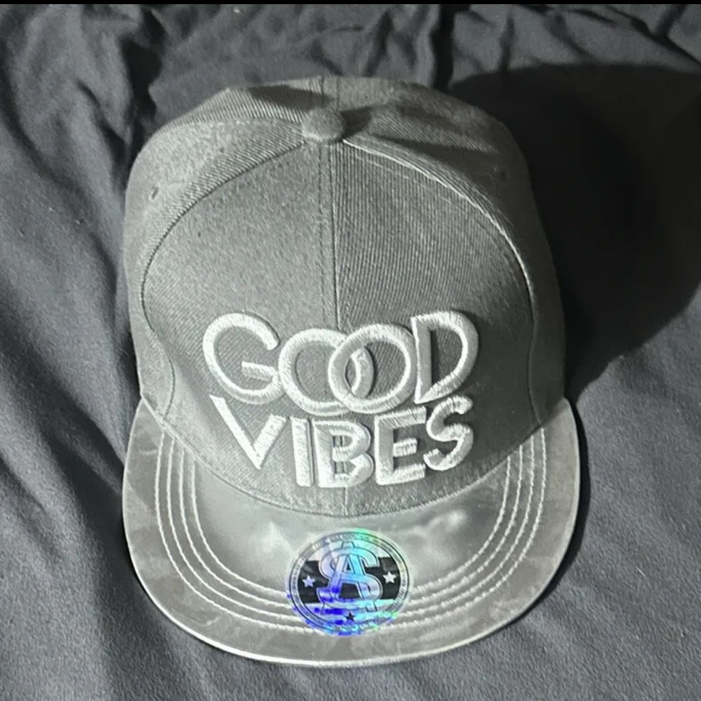 Sole Addiction GOOD VIBES SnapBack Silver/ Black Hat Cap